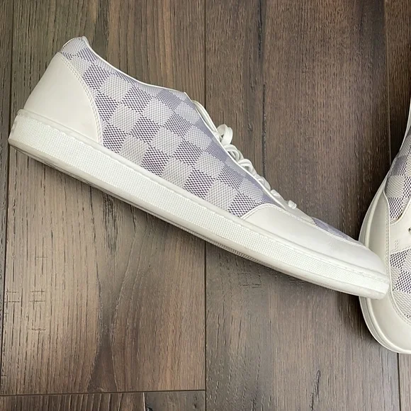 LV sneakers - Picture 2 of 5